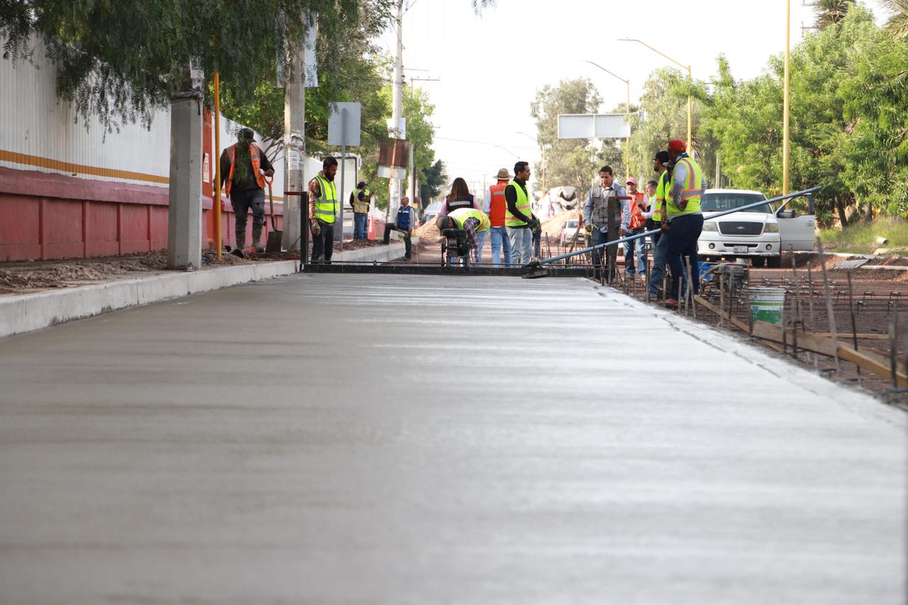 Avanza rehabilitación de vialidades en la capital • Metropolitano