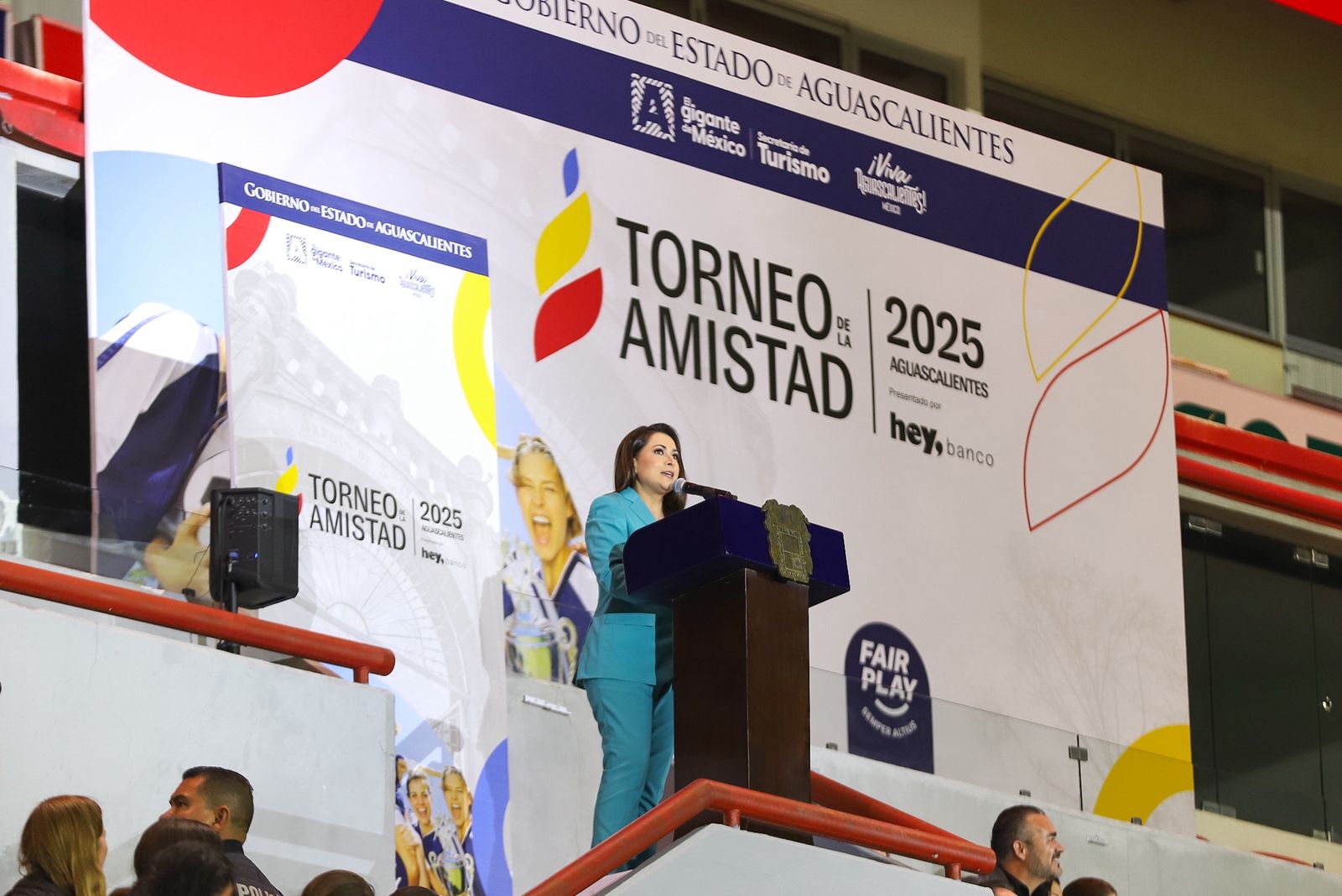 Inaugura Tere Jiménez el Torneo de la Amistad 2025 • Metropolitano